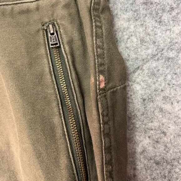 Aritzia TNA Joggers Womens 4 Green Smocked Pants Drawstrings Athleisure - Picture 7 of 16